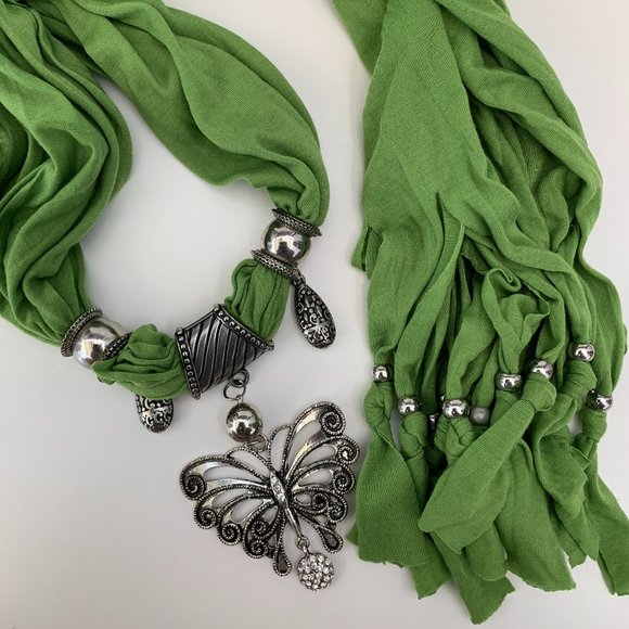 Gorgeous Green Fashion Scarf NWOT - Picture 1 of 12